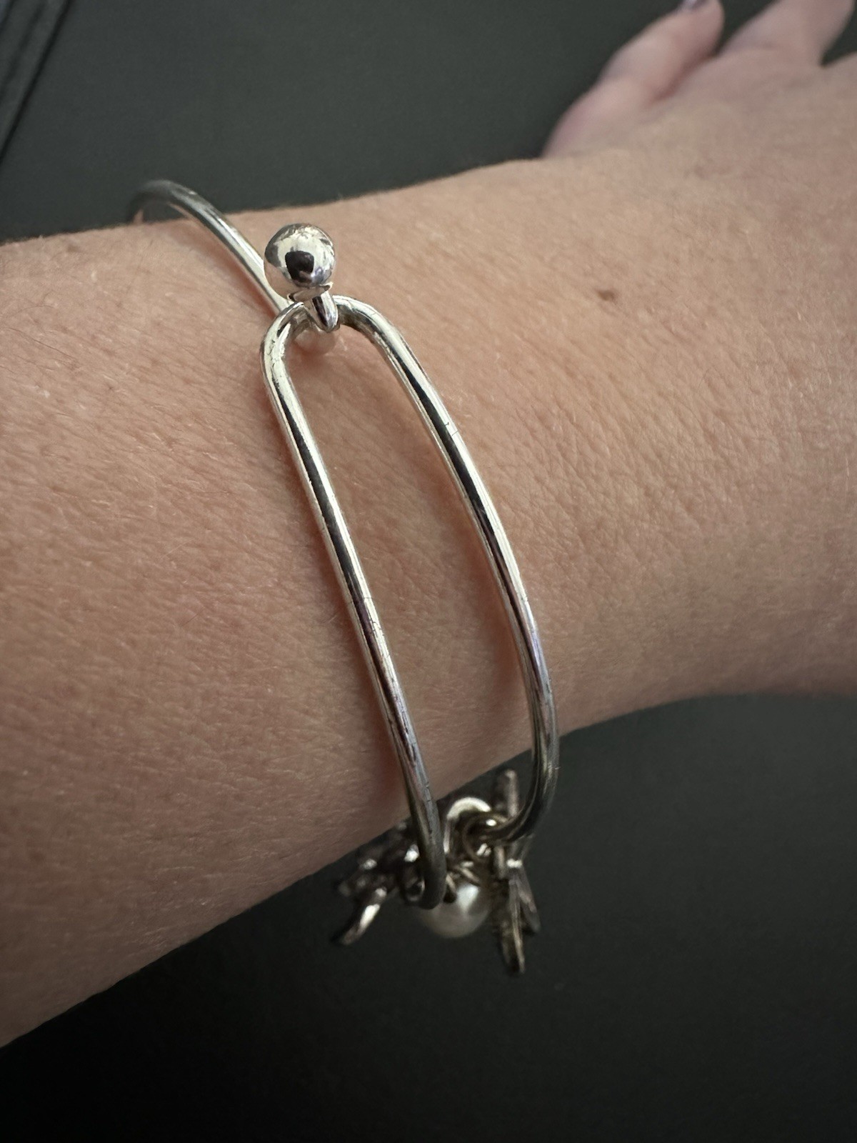 Beach Themed Silver Shell Bangle Bracelet - image 9