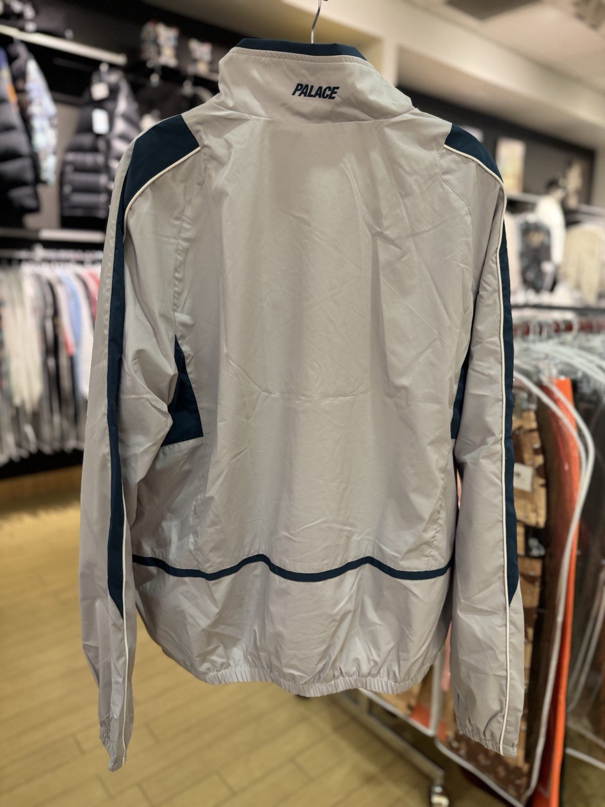 Palace Pro Team 02 Shell Jacket Light Grey Size Medium  thumbnail 2