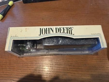 John Deere 1948 Peterbilt Tractor-Trailer Die-Cast Metal 1/43 scale replica new