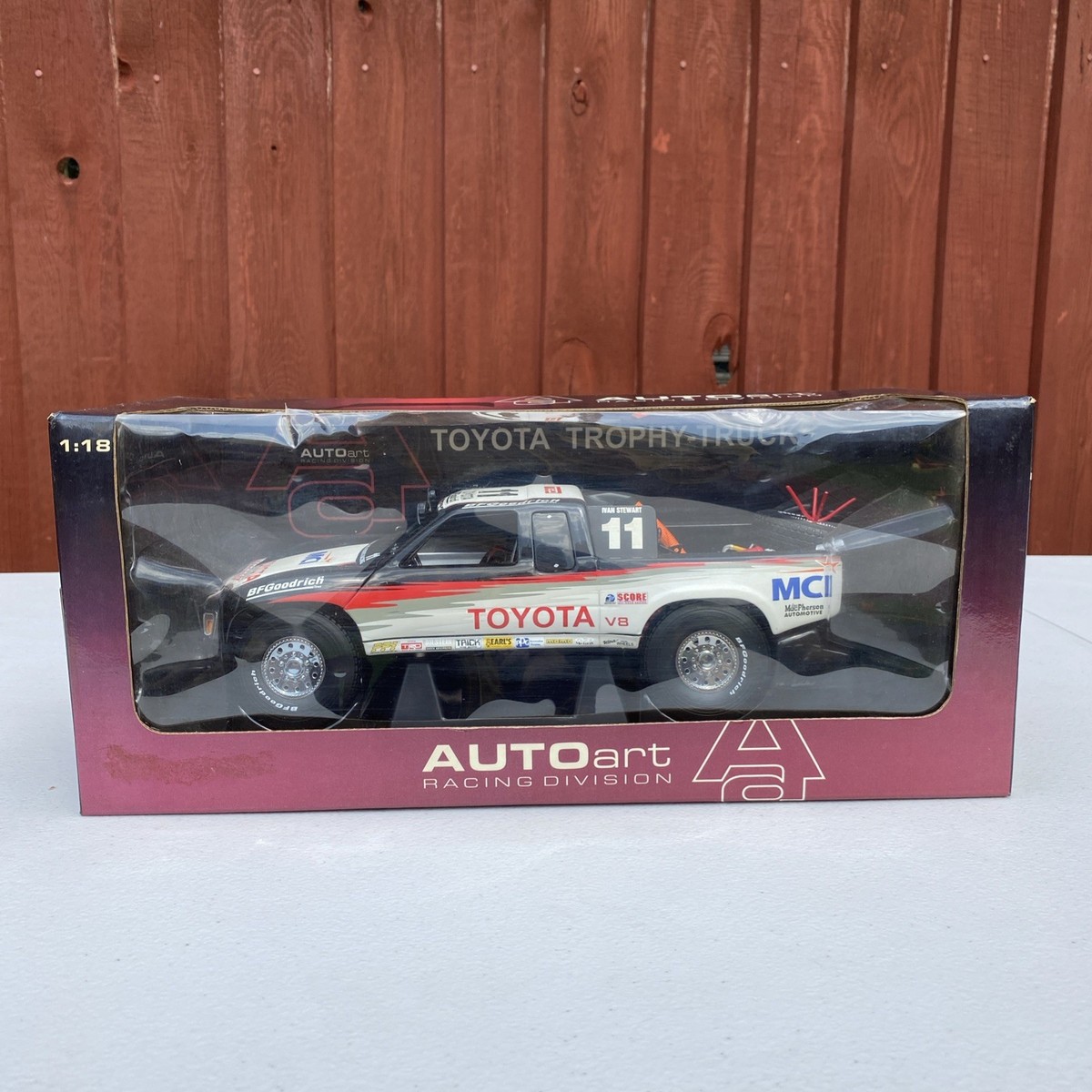 AUTOART 1:18 TOYOTA TROPHY TRUCK MCI 1998 IVAN STEWART VERY RARE