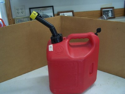 BLITZ PLASTIC VENTED GAS CAN 2 GAL GALLON 8 OZ OUNCE FUEL JUG ONE HANDLE