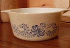 1970's Pyrex mixing bowl