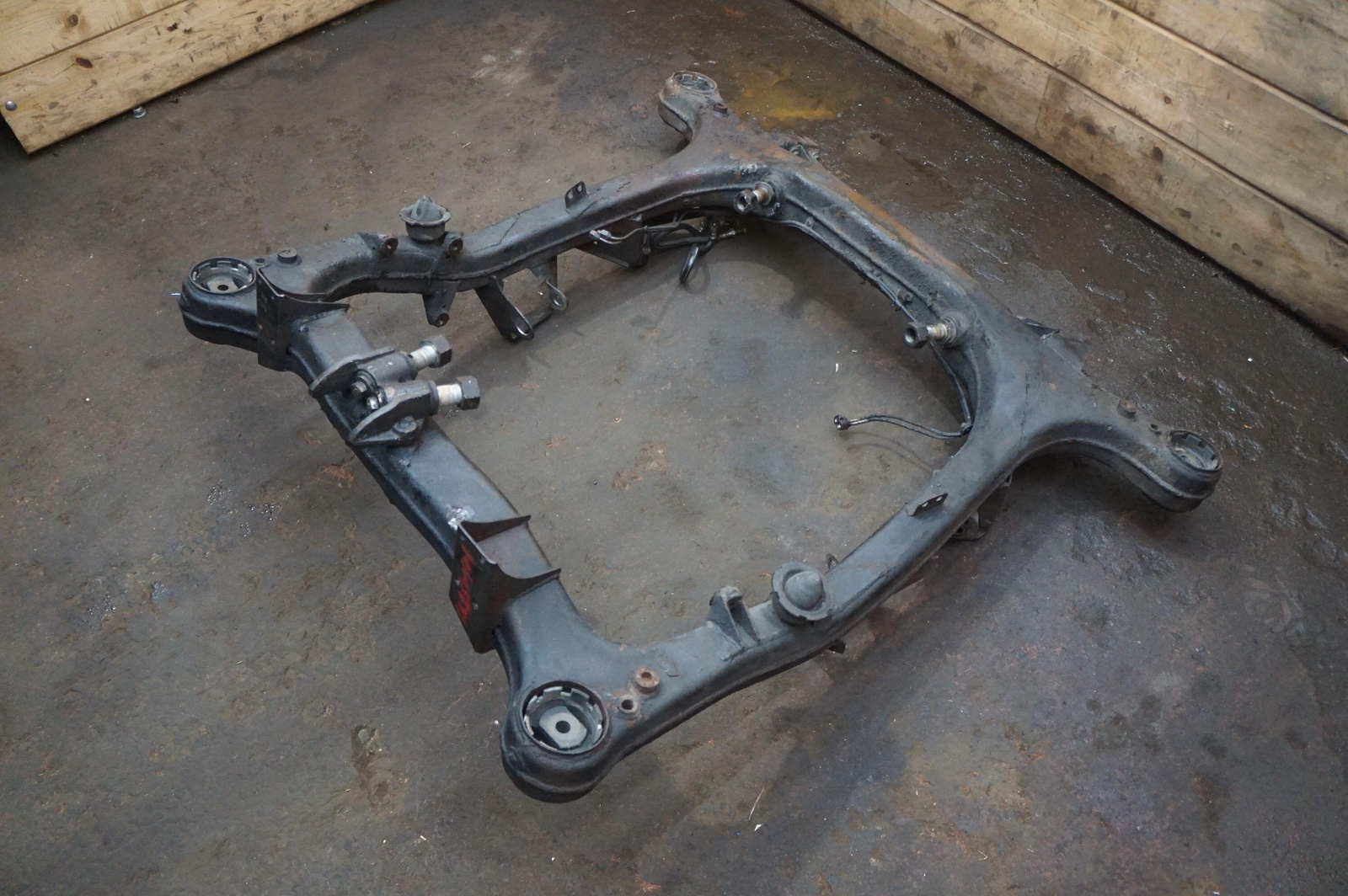 Rear Suspension Subframe Cradle Crossmember OEM Rolls Royce Silver Shadow 1973