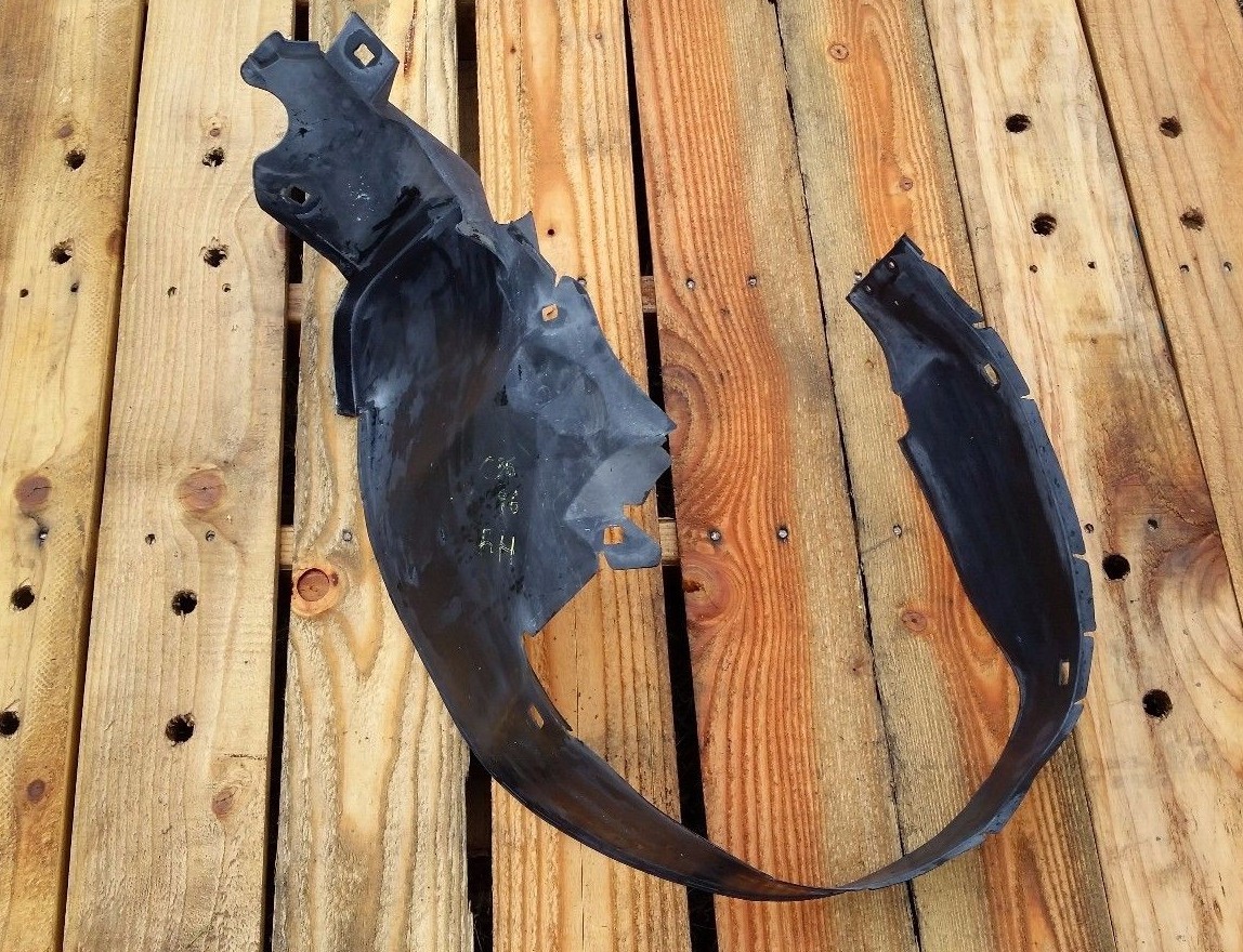 MERCEDES W202 C Class 95-00 Right Front Inner Fender Plastic Liner  