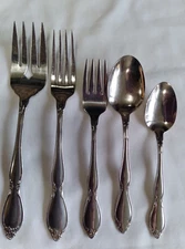 CHANTERELLE ( Chatelaine ) Oneida Meat Dinner Salad Fork Soup Teaspoon CHOICE