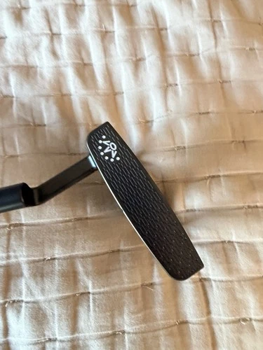 Scotty Cameron 2025 Phantom Black 9.2R Putter 35" Limited Release