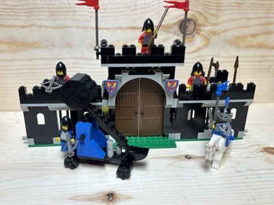 LEGO Castle: Knight's Stronghold (6059) & Instructions. No Box  see description