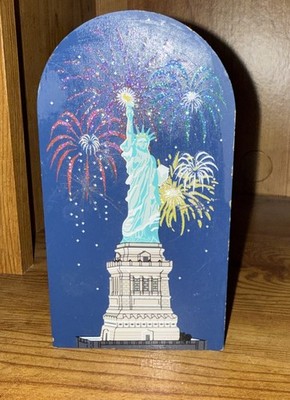 The Cats Meow Village National Treasure Series Statue Of Liberty New York 1998