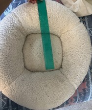 Dog Bed 18 Circle Machine Washable, Plush White For Puppy Or Small Dog