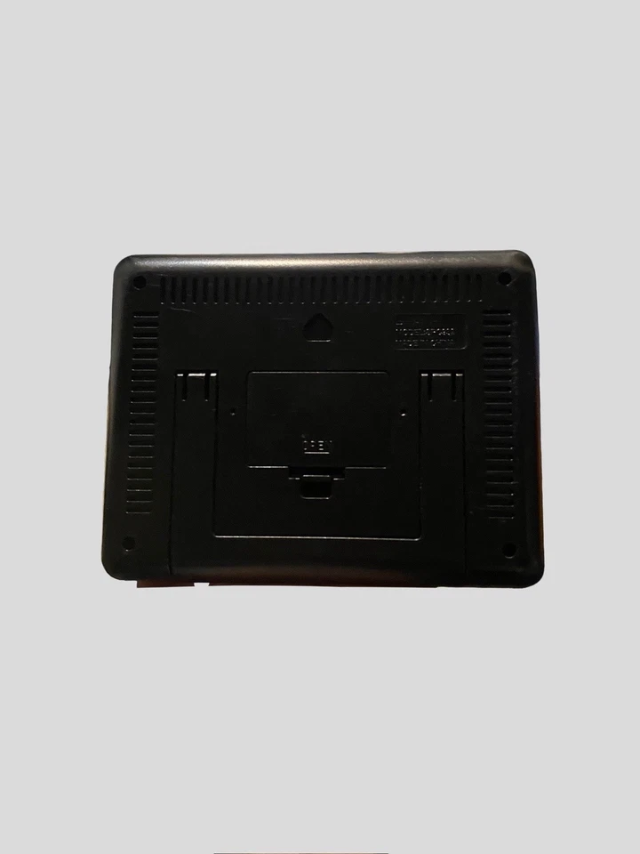 Sharp Atomic Desktop Clock – Auto Set Digital Alarm Clock - Atomic Accuracy - - Image 2 of 2