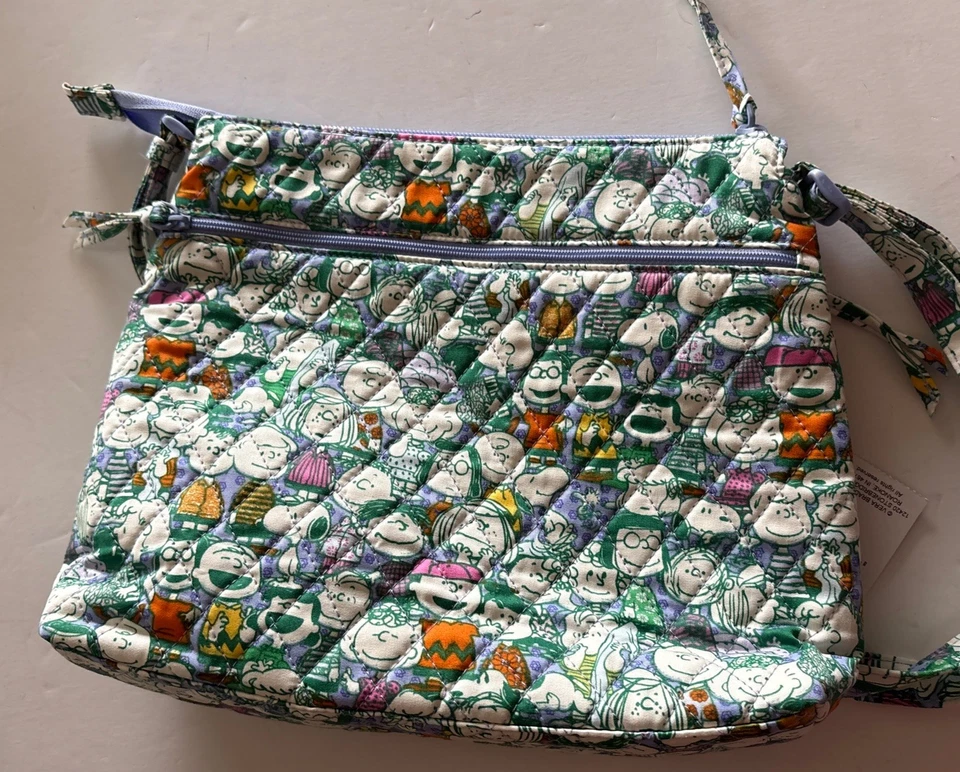 Vera Bradley Original Peanuts Peanut Pals Original Zip Hipster Purse Bag Exactly - Image 2 of 4
