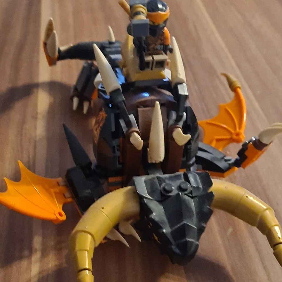 LEGO Ninjago 71782 Cole's Earth Dragon EVO, Foto 1 von 2