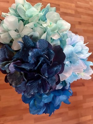 (18) 27'' Faux Long Stemmed Hydrangeas, Mixed Shades of Blue