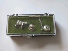 Small Silver Tone Cow Animal Tie-Tac / Pin-Back Brooch & Case