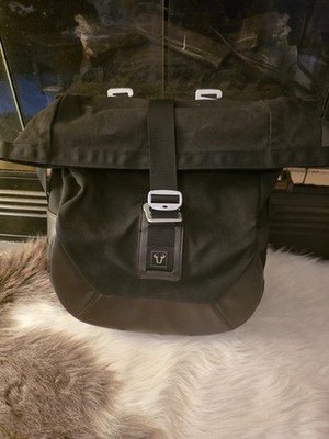 Legend Gear saddle bag LS2 13.5 l. For Legend Gear saddle strap Used - Some Wear