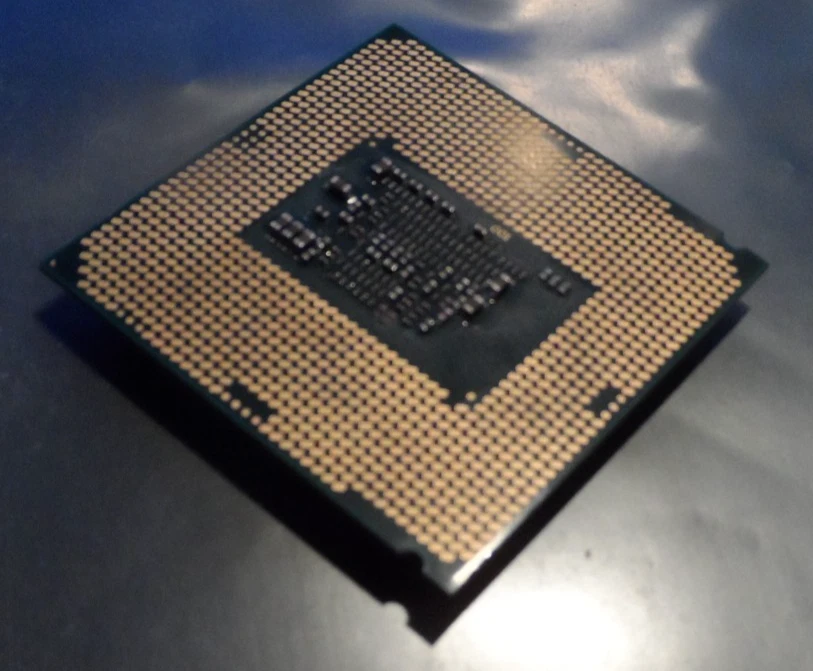 Intel CPU Core I3 6100 2x 3.7 GHz Sockel 1151 6.Generation 2K 4T 3MB Cache SR2HG - Bild 2 von 2