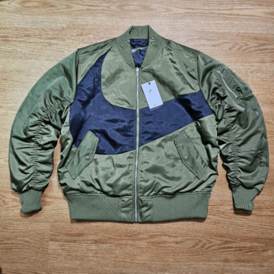 Nike Sportswear Big Swoosh Reversible Bomber Jacket Therma-FIT DD6055-326 Black