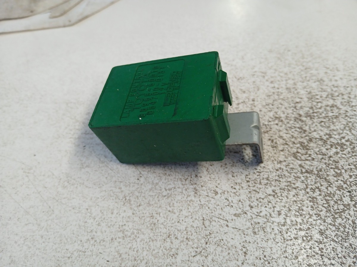 91-97 Land Cruiser FJ80 Lamp Control Relay Control Module 85965