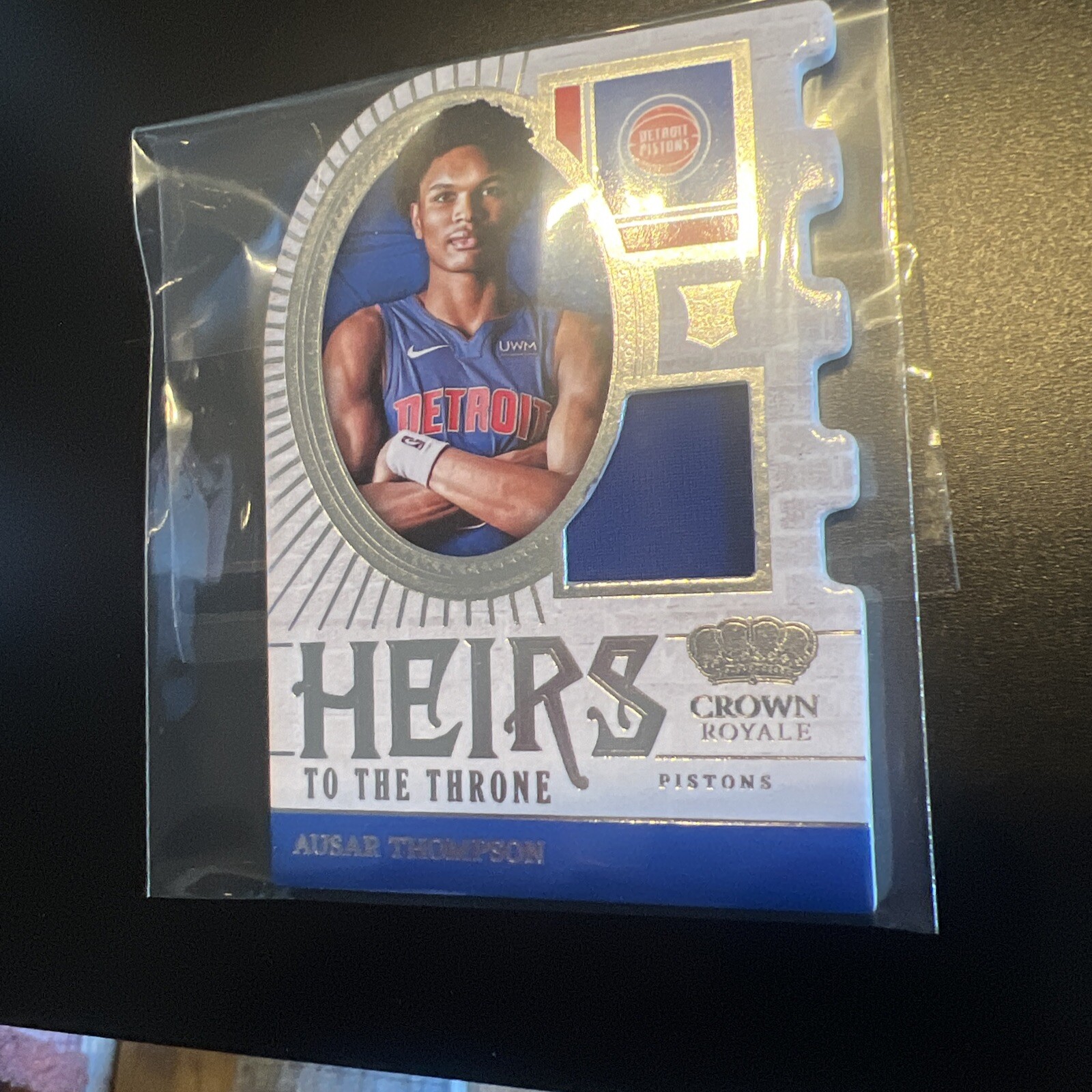 2023-24 Crown Royale Basketball RC Heirs to the Throne Jersey Ausar Thompson