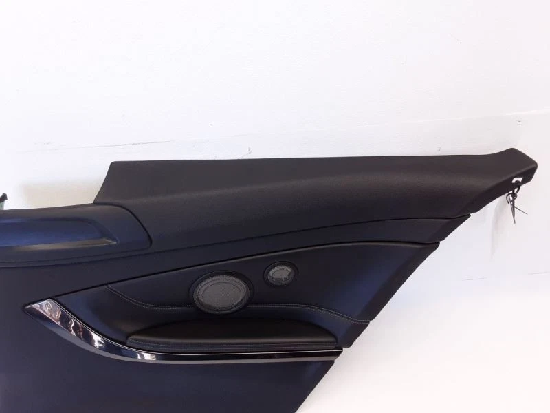 Оригинальная кожаная задняя дверная панель со стороны пассажира для BMW M4 RH 15–20 F82/F83 51417389512 - Изображение 2 из 4
