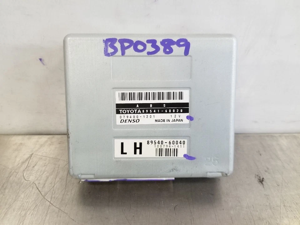 97 1997 LEXUS LX450 ABS CONTROL MODULE 8954160020 - Image 2 of 4