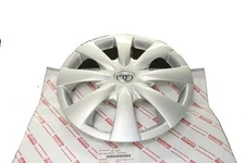 New OEM Genuine Toyota Corolla 15" Silver Wheel Cover Hub Cap 42621-02060