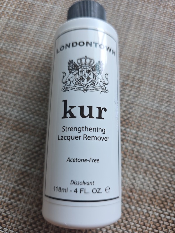 LONDONTOWN kur Strengthening Lacquer Remover 4 Fl Oz