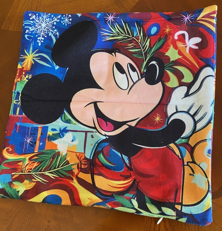 DISNEY-MICKEY MOUSE Clapping Pillow Cover- Christmas-12x12"