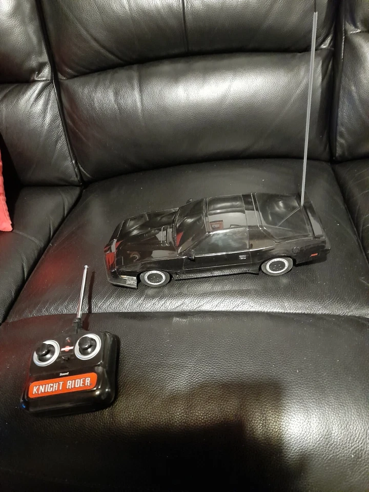 Hitari Knight Rider Remote Control And Scanner Lights And Sounds Car - Image 3 of 4