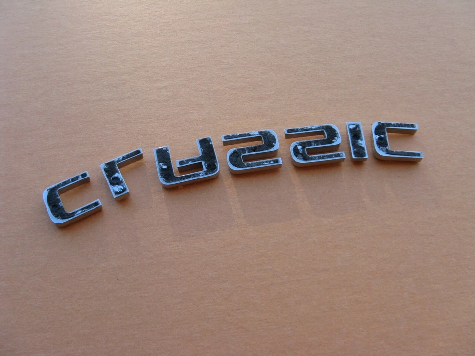 Chevrolet Malibu 2005 05 clásico trasero cromo emblema logotipo insignia signo usado A44996 Foto 4 de 4