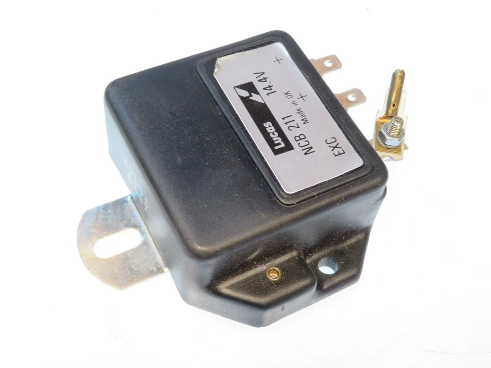 Регулятор напряжения генератора подходит для Lancia Beta и Fiat 124 128 131 X 1/9 NCB211 - Изображение 4 из 4