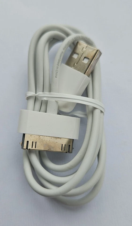 2 X Genuine Apple iPod Phone 2G 3G 4& 4S USB Data / Sync & Charge Cable MA591G/A - Image 4 of 4