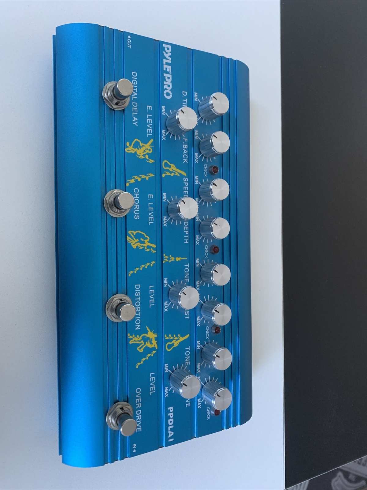 Rockbag Effekt Pedal Board RB23110B – Für 4–5 Pedale, Mit Netzteil & Klettband