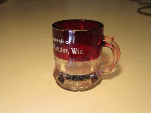Antique EAPG Ruby Stain Souvenir Of Rhinelander Wisconsin Miniature Glass Mug - Picture 2 of 3