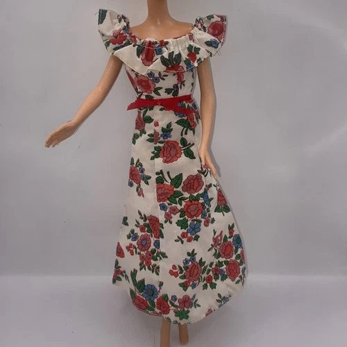Vintage 1976 Mattel Barbie #9160 Rose & White Party Dress Best Buy Fashions