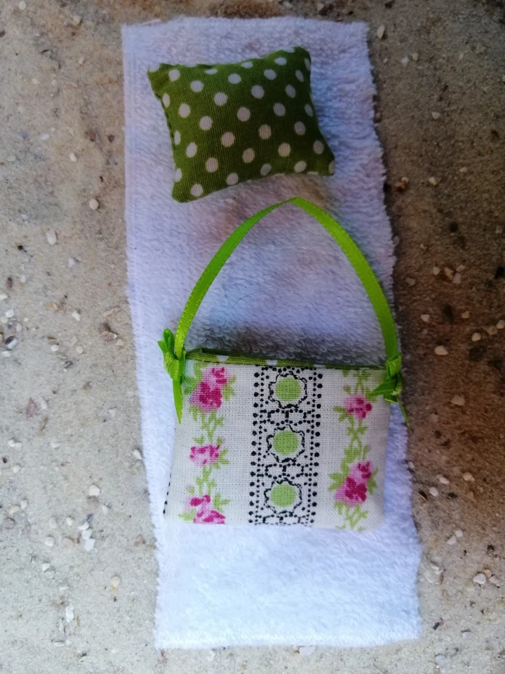 3-teil.Strand-Set:Tasche,Kissen,Badetuch Puppenstube 1:12 - Bild 2 von 2