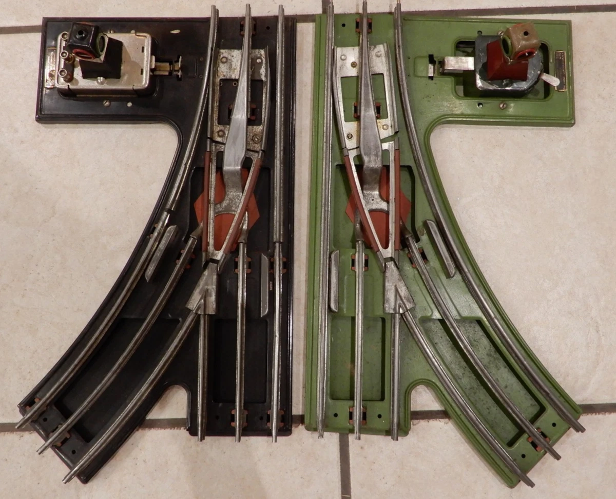 Lionel Standard Gauge Model Railroad & Train Tracks with Vintage  display picture 1