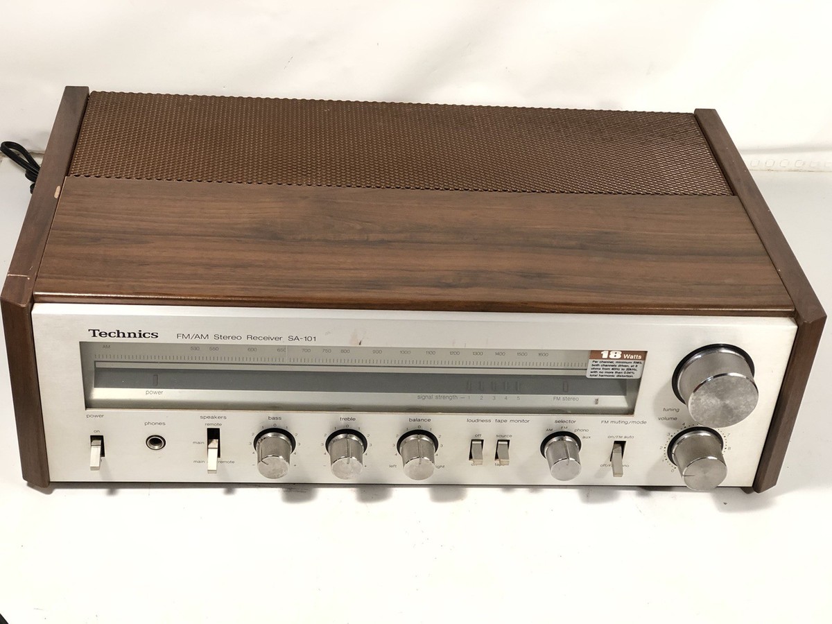 Vintage Technics SA-101 AM/FM Stereo Receiver Silver Faced
