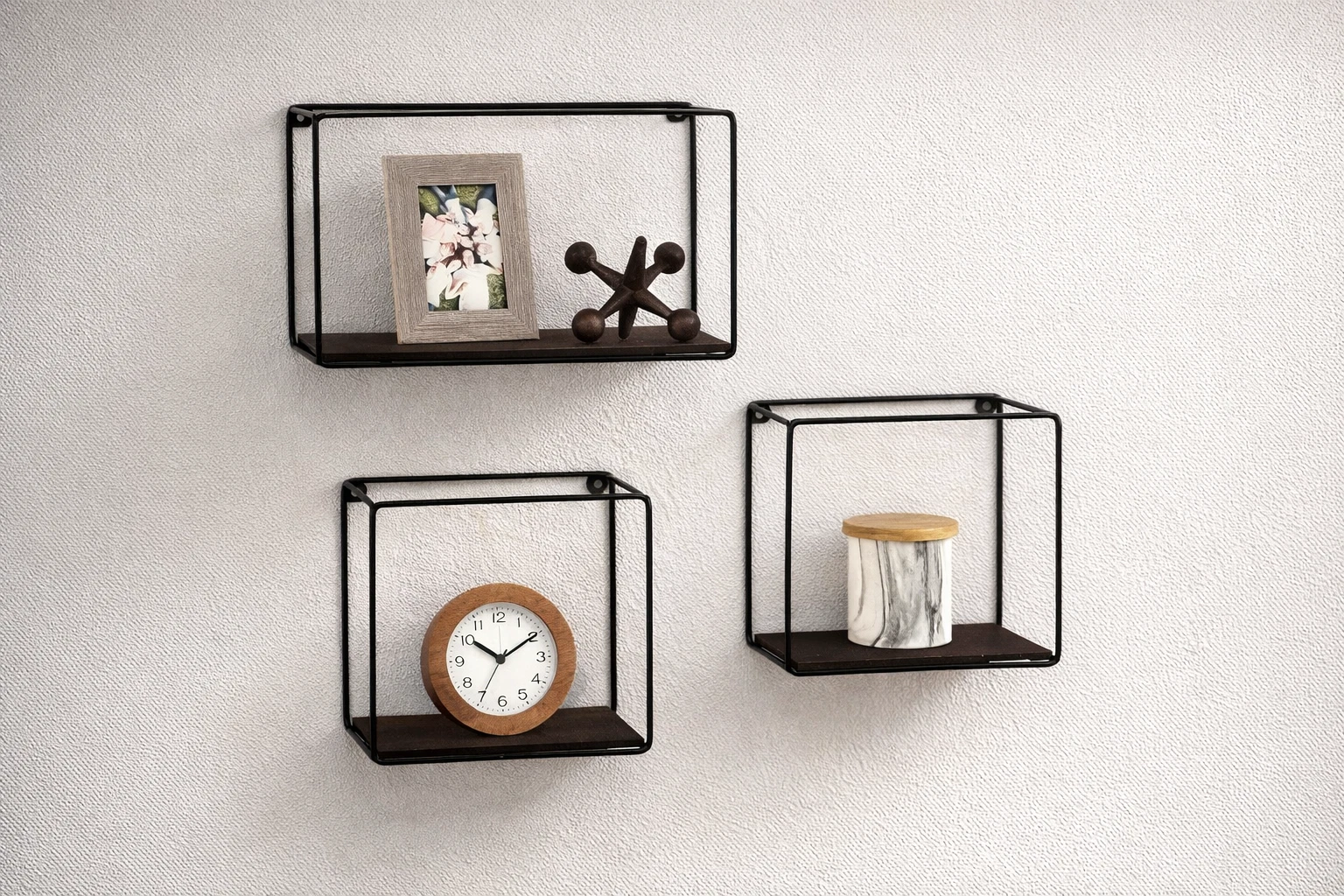 Set of 3 Black Metal Wall Shelves Floating Modern Display Shelving – NEW