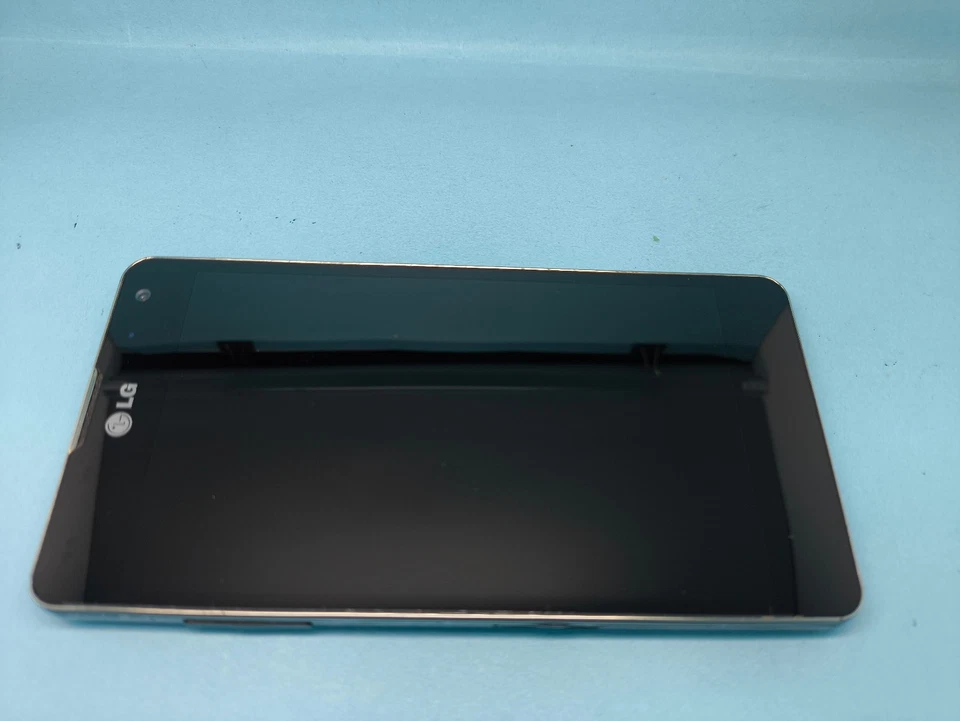 LG Optimus G E975 32GB GSM 3G Mobile Phone Good Condition - Image 4 of 4