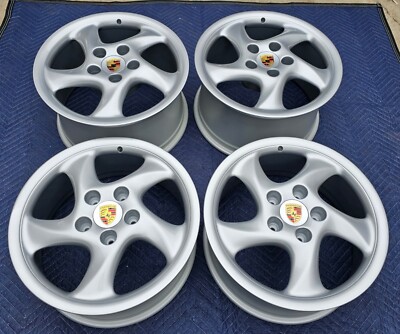 18 LIKENEW OEM ORIGINAL FACTORY PORSCHE 911 993 WIDEBODY ET40 18 LIKENEW OEM ORIGINAL FACTORY PORSCHE 911 993 WIDEBODY ET40