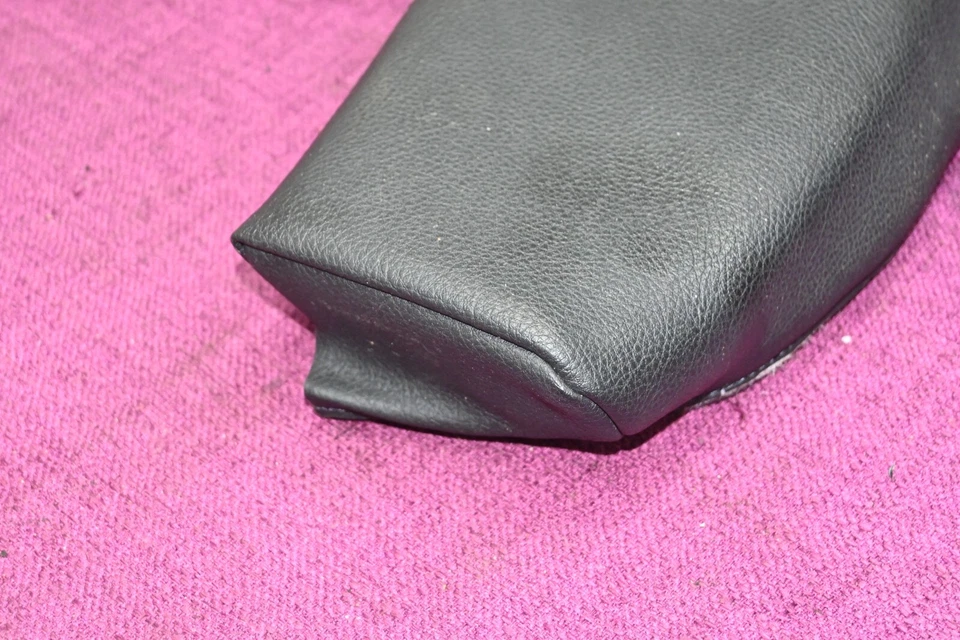 Черный оригинальный чехол для поддержки бедер переднего правого сиденья BMW 2 3 серии M235i F22 70k - Изображение 2 из 4