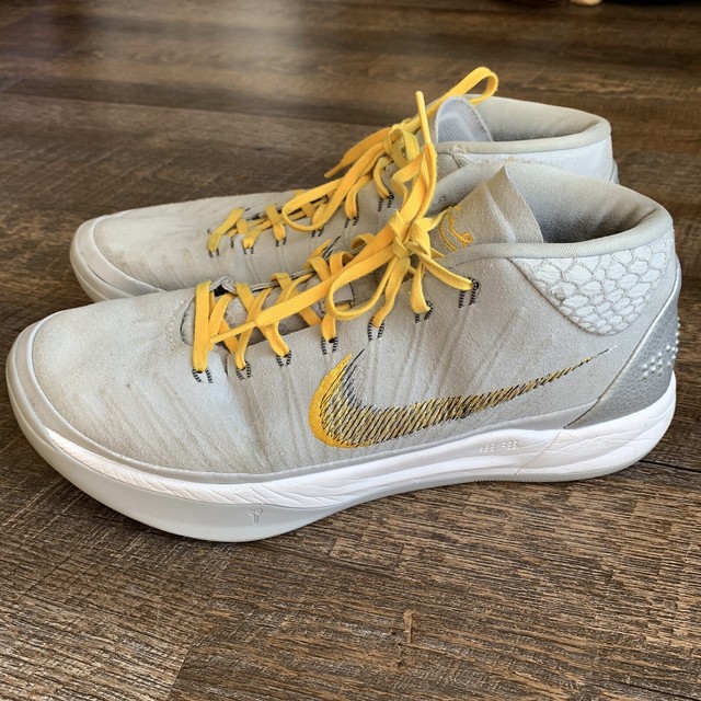 kobe bryant shoes size 12