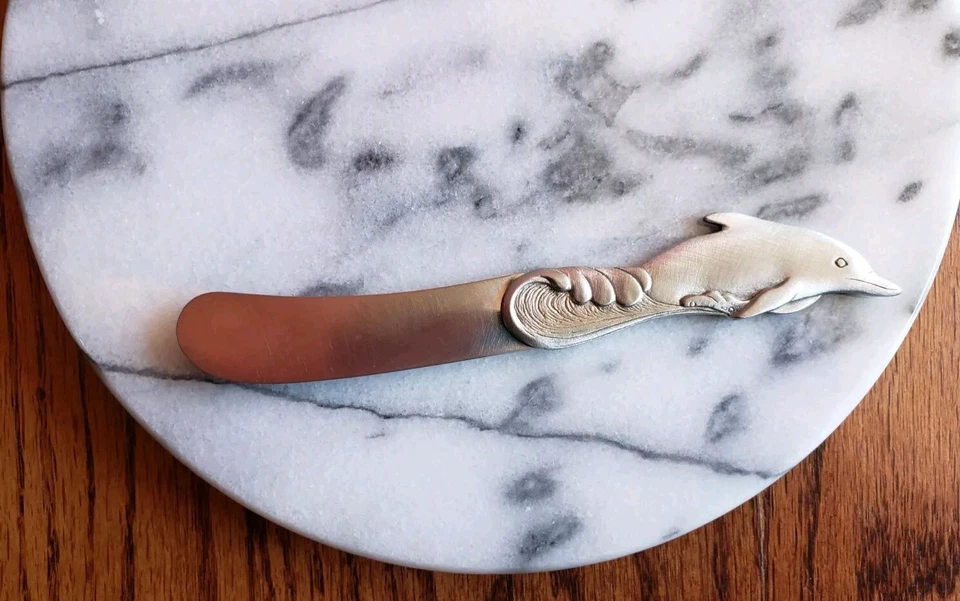 Dolphin Alabaster Marble Cheese Board w/ Knife Spreader 8" Round - Image 3 of 4