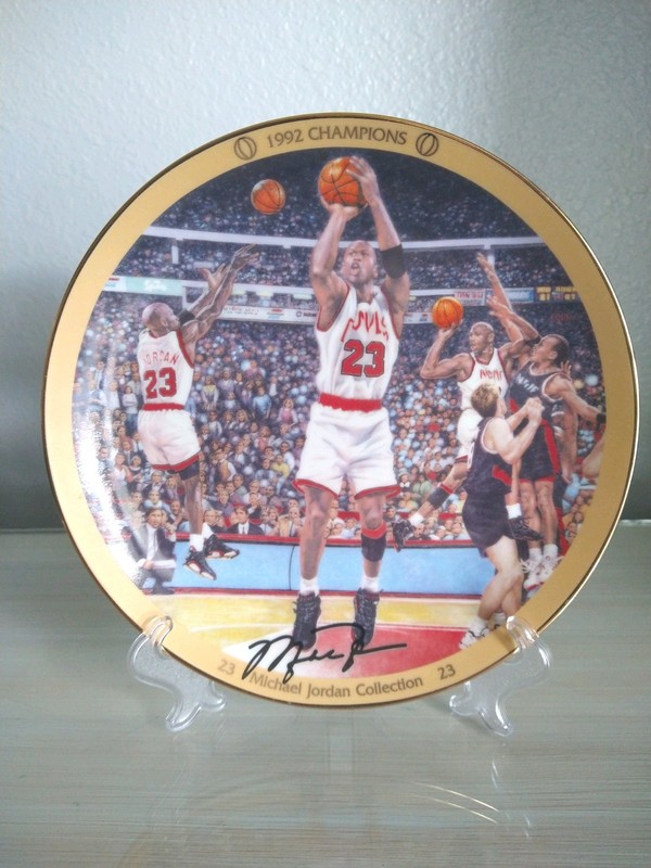 Michael Jordan Chicago Bulls 1992 Championship Collector Plate Bradford Exchange