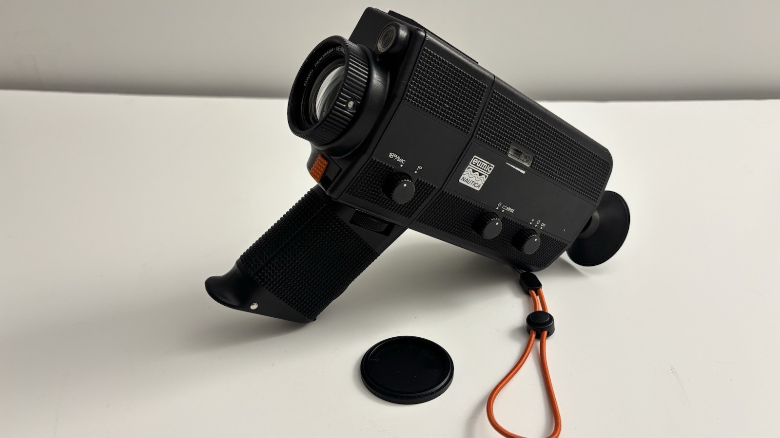 Eumig Nautica Super 8 Waterproof Submersible Film Camera / Working