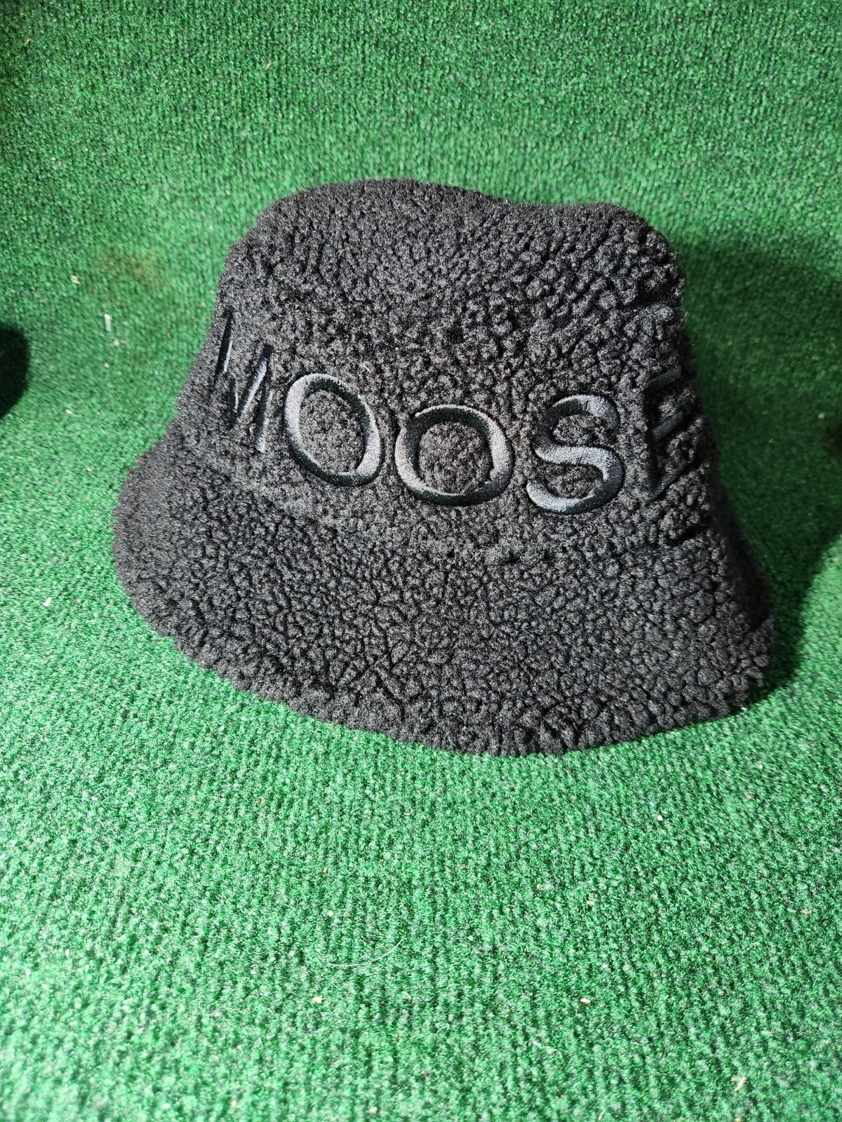 Moose knuckles cobble bucket hat MOOSE KNUCKLES COBBLE BUCKET HAT Black Size:... | Depop main image 3