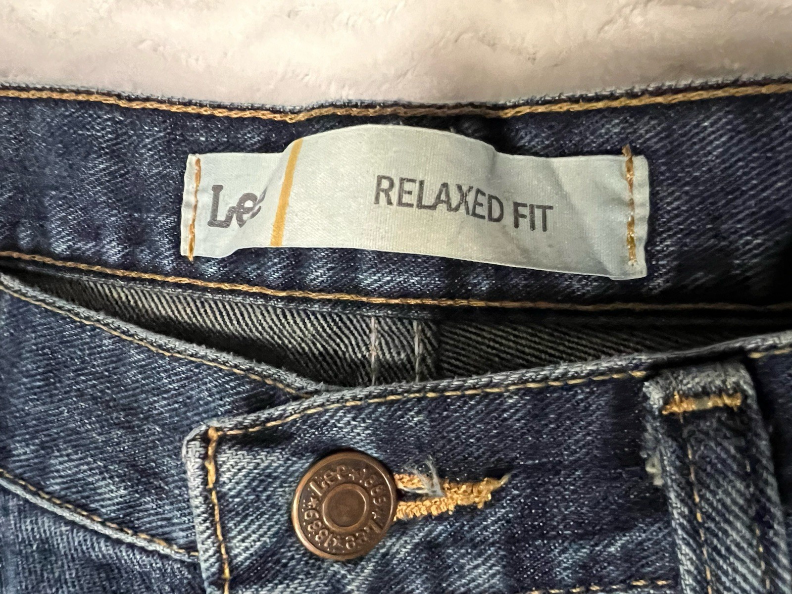 Lee Men's Relaxed Fit Jeans Size 36x34 Blue Denim Zip-Up Button Closure thumbnail 3