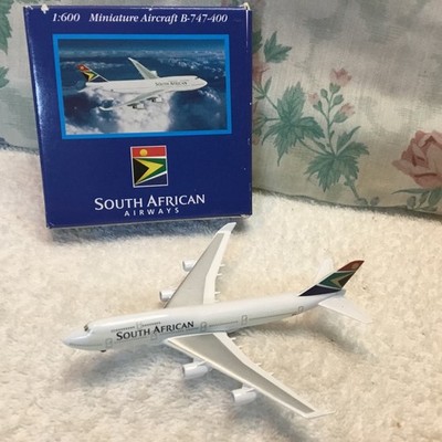 Schabak 1:600 South African Airways SAA B-747-400 DieCast Germany 921/8n EUC
