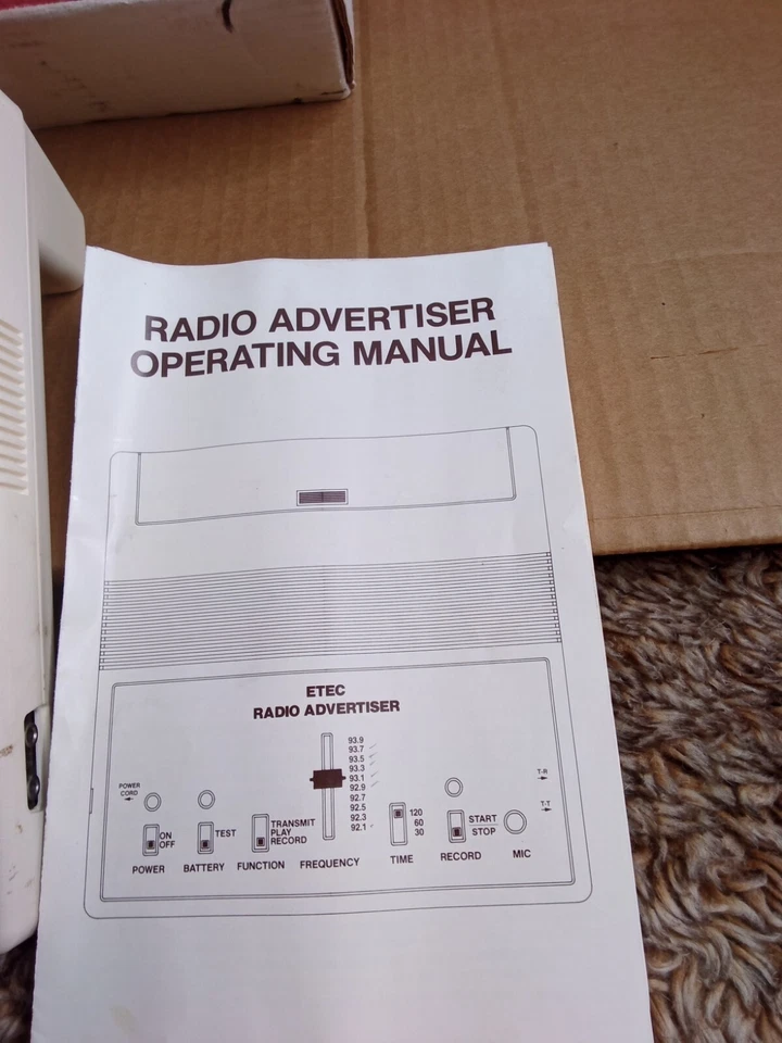 Estación de radio de baja potencia anunciante ETEC de colección #FMRA1 en caja HECHA EN EE. UU. Foto 4 de 4